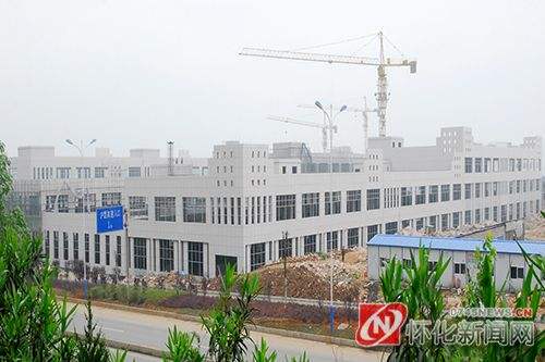 3懷化高新企業(yè)孵化基地標(biāo)準(zhǔn)化廠房